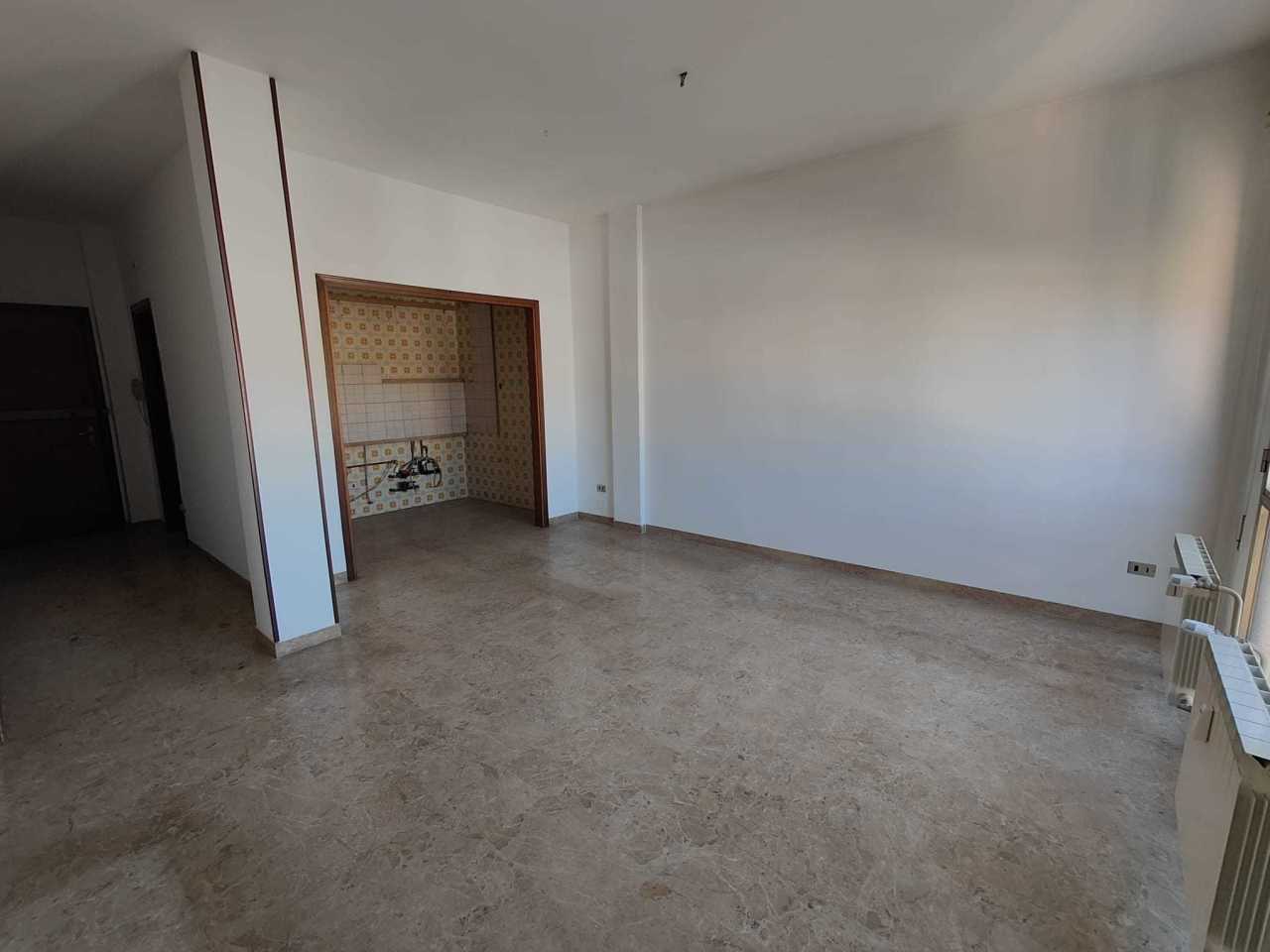 Appartamento in vendita a Rovigo, 5 locali, prezzo € 58.000 | PortaleAgenzieImmobiliari.it