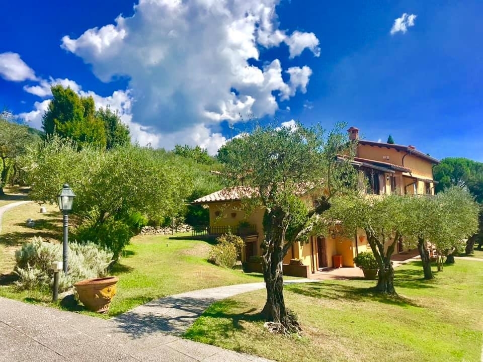 Villa in Vendita a Castelnuovo Magra