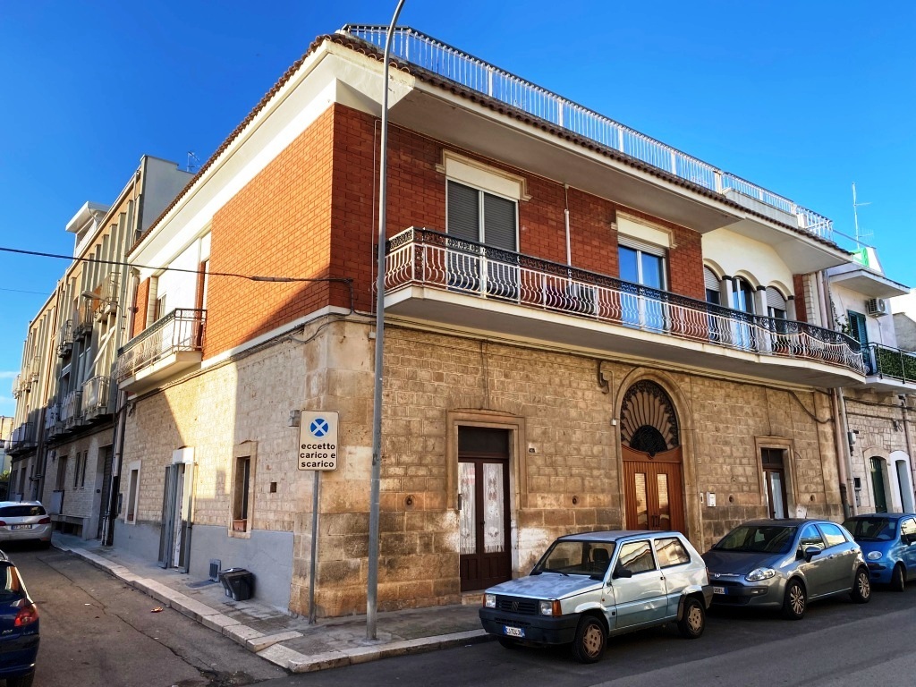 Appartamento in vendita a Casamassima, 5 locali, prezzo € 225.000 | PortaleAgenzieImmobiliari.it