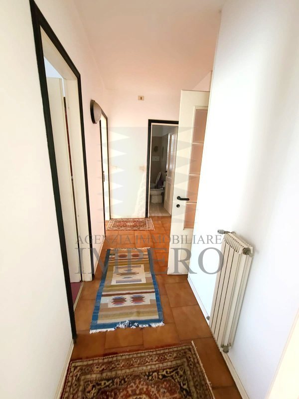 Appartamento in vendita a Ventimiglia, 5 locali, prezzo € 480.000 | CambioCasa.it