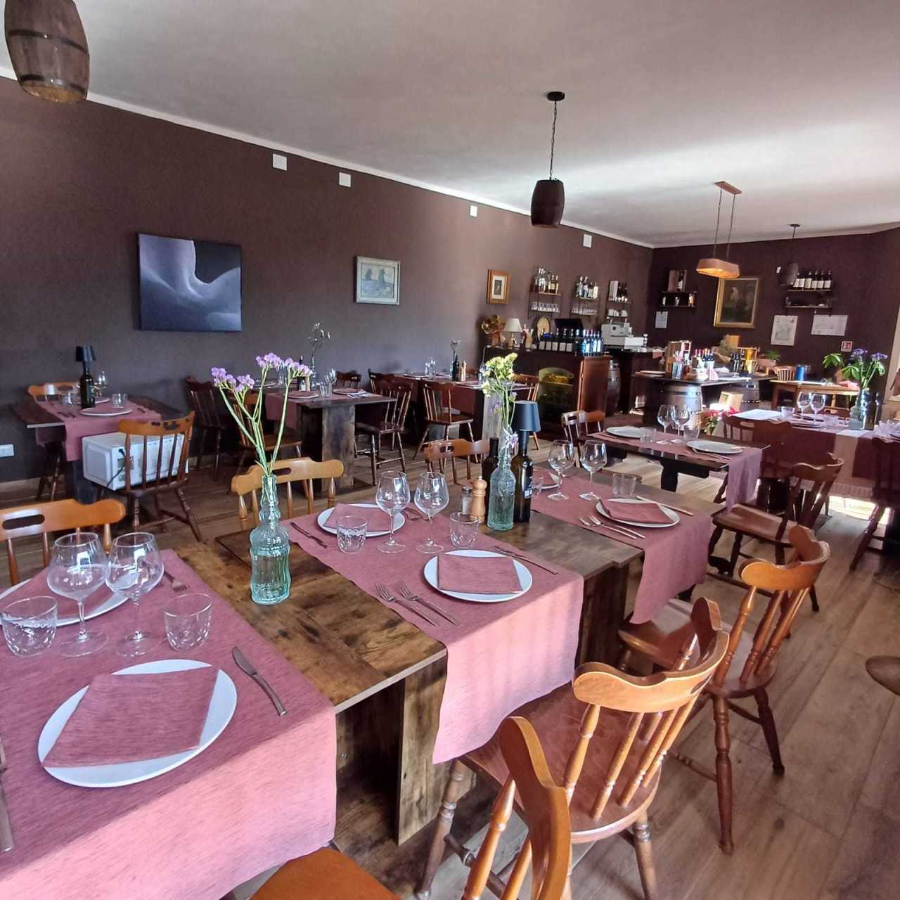Bar in affitto a Fornovo di Taro, 3 locali, prezzo € 2.500 | PortaleAgenzieImmobiliari.it