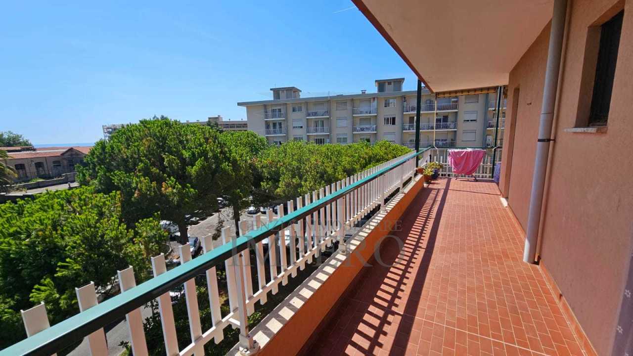 Appartamento in vendita a Ventimiglia, 2 locali, prezzo € 185.000 | CambioCasa.it
