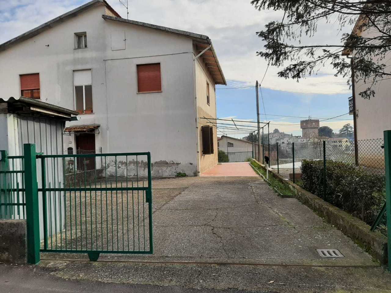 Appartamento in vendita a Avigliano Umbro, 4 locali, prezzo € 42.000 | PortaleAgenzieImmobiliari.it