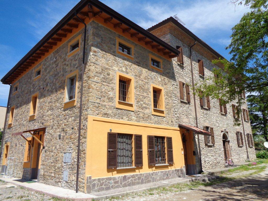 Appartamento in vendita a Varano de' Melegari, 3 locali, prezzo € 420 | PortaleAgenzieImmobiliari.it