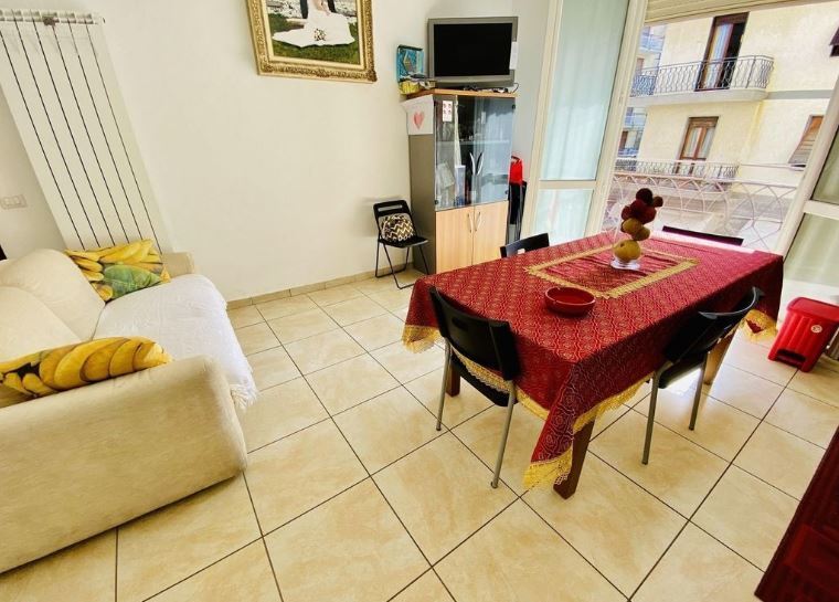 Appartamento in vendita a Taggia, 4 locali, prezzo € 260.000 | PortaleAgenzieImmobiliari.it