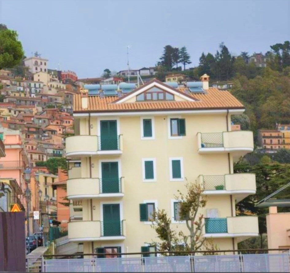 Appartamento in vendita a Rocca di Papa, 3 locali, prezzo € 137.000 | PortaleAgenzieImmobiliari.it