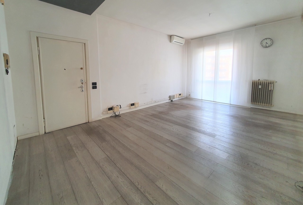 Appartamento in vendita a Brescia, 4 locali, prezzo € 140.000 | PortaleAgenzieImmobiliari.it