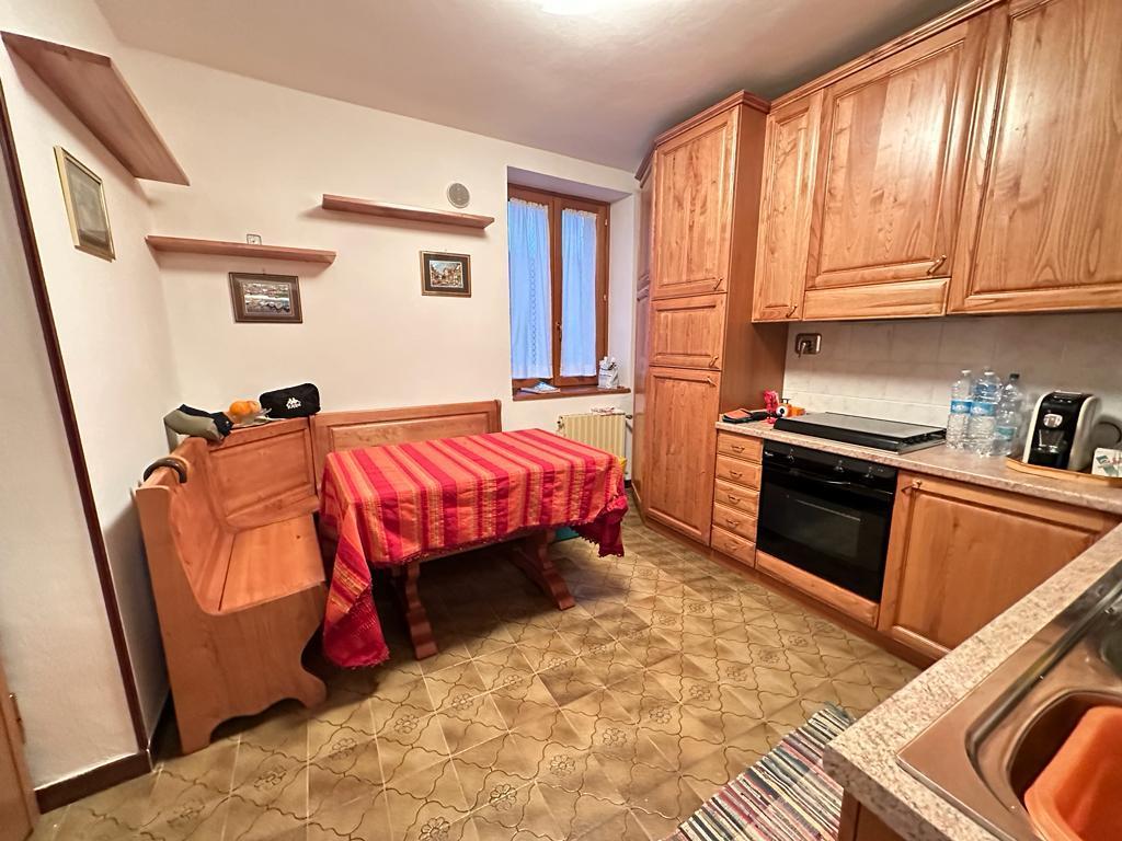 Appartamento in vendita a Ortonovo, 2 locali, prezzo € 49.000 | PortaleAgenzieImmobiliari.it