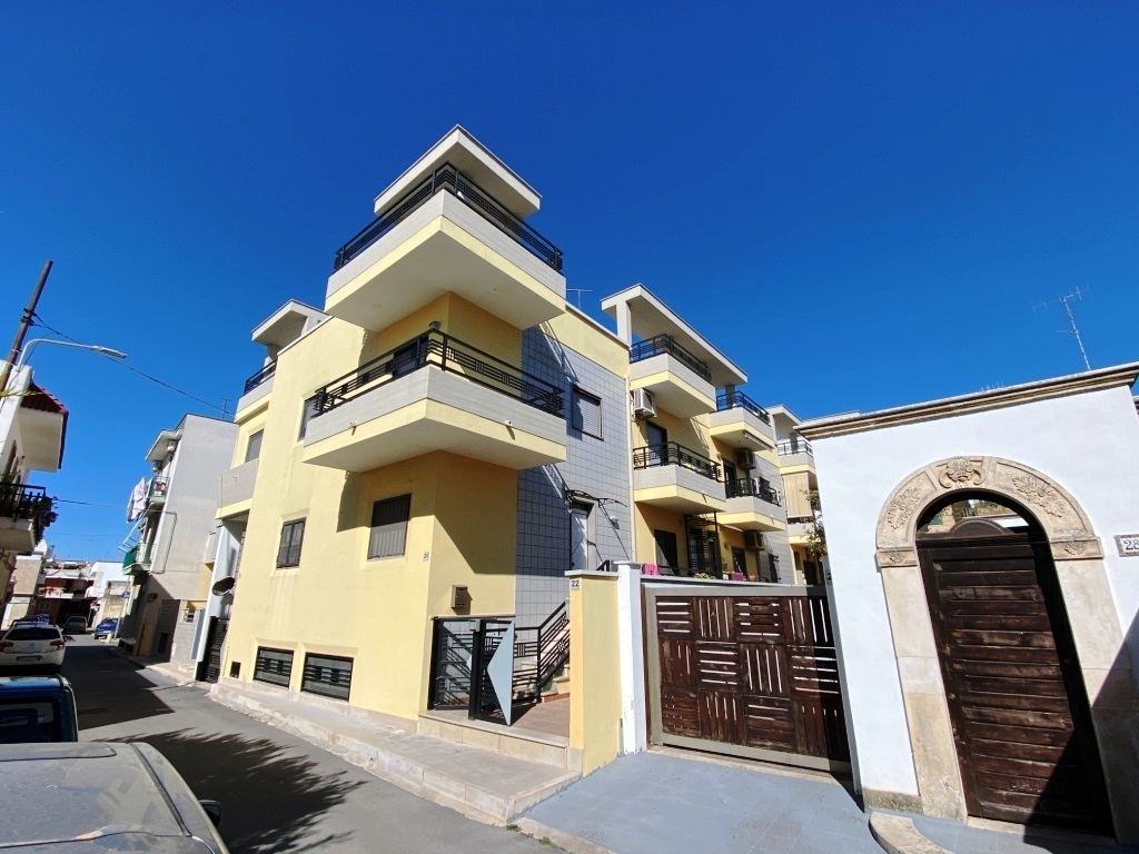 Appartamento in vendita a Adelfia, 4 locali, prezzo € 210.000 | PortaleAgenzieImmobiliari.it