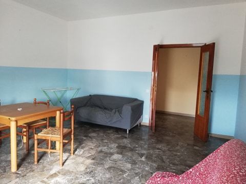 Appartamento in affitto a Chiaravalle, 6 locali, prezzo € 500 | CambioCasa.it
