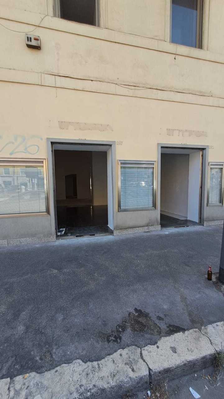 Negozio / Locale in Affitto - 6+6 a Roma