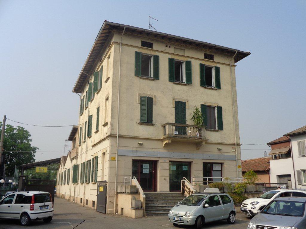 Negozio / Locale in vendita a Parma, 2 locali, prezzo € 650.000 | CambioCasa.it