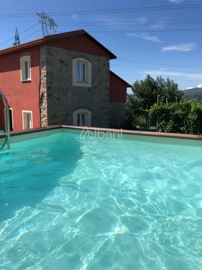 Villa in affitto a Arcola, 8 locali, prezzo € 3.000 | PortaleAgenzieImmobiliari.it
