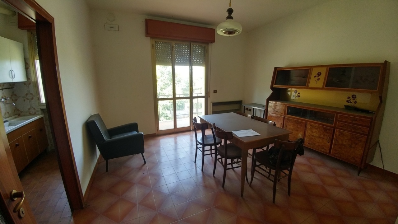 Appartamento in vendita a Castel d'Aiano, 3 locali, prezzo € 36.000 | PortaleAgenzieImmobiliari.it