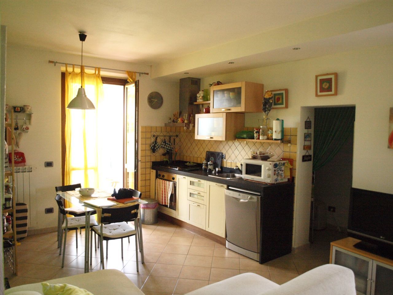 Appartamento in vendita a Castelnuovo Magra, 3 locali, prezzo € 160.000 | PortaleAgenzieImmobiliari.it
