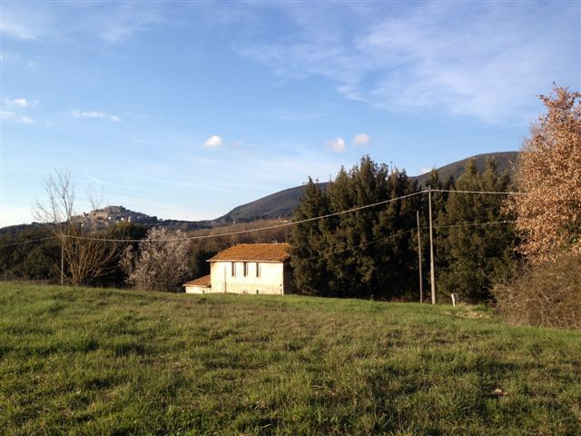 Rustico / Casale in vendita a Lugnano in Teverina, 13 locali, prezzo € 190.000 | PortaleAgenzieImmobiliari.it