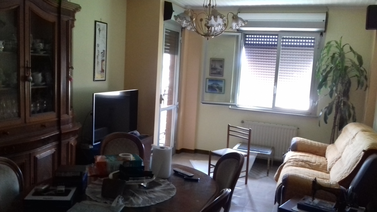 Appartamento in vendita a Terni, 5 locali, prezzo € 97.000 | PortaleAgenzieImmobiliari.it