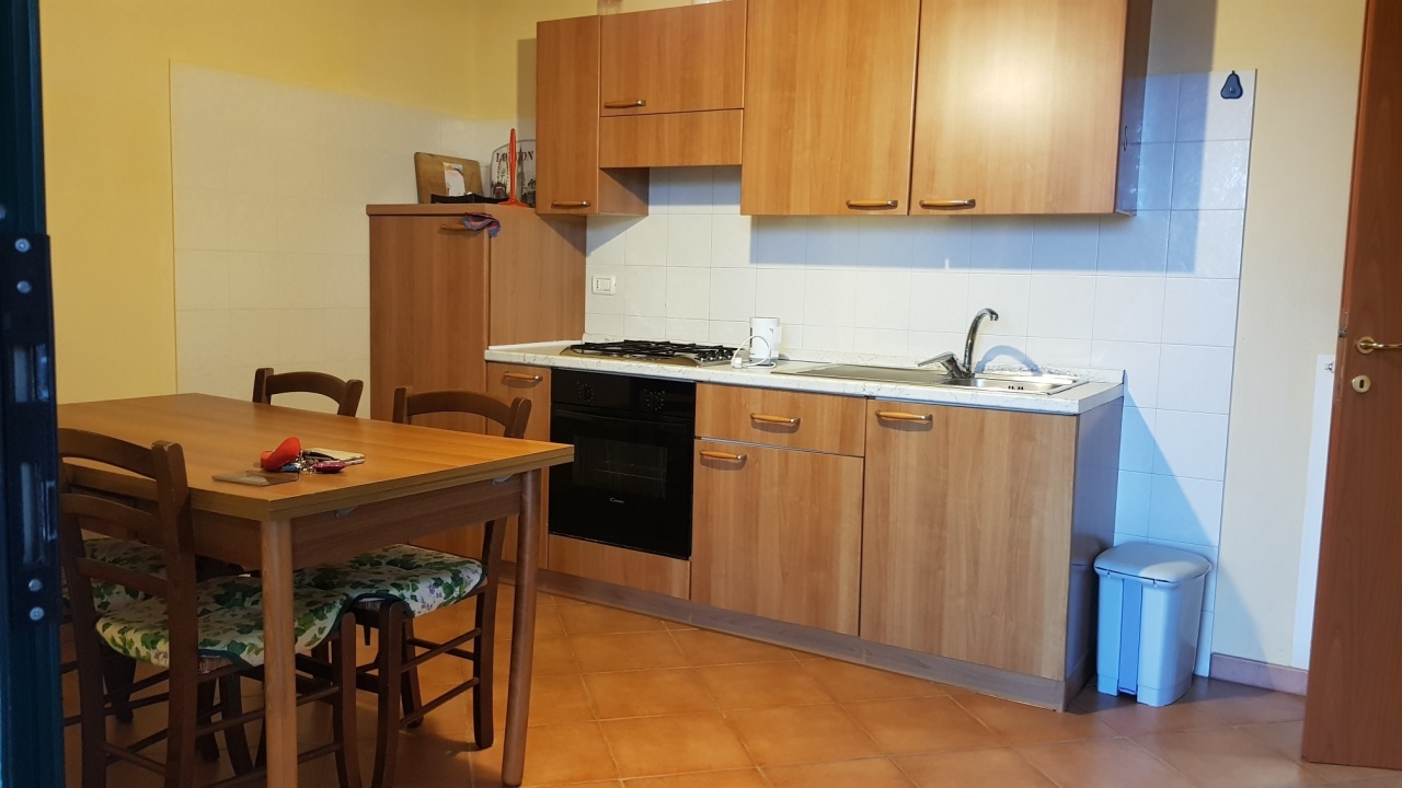 Appartamento in affitto a Castelnuovo Magra, 3 locali, prezzo € 450 | PortaleAgenzieImmobiliari.it