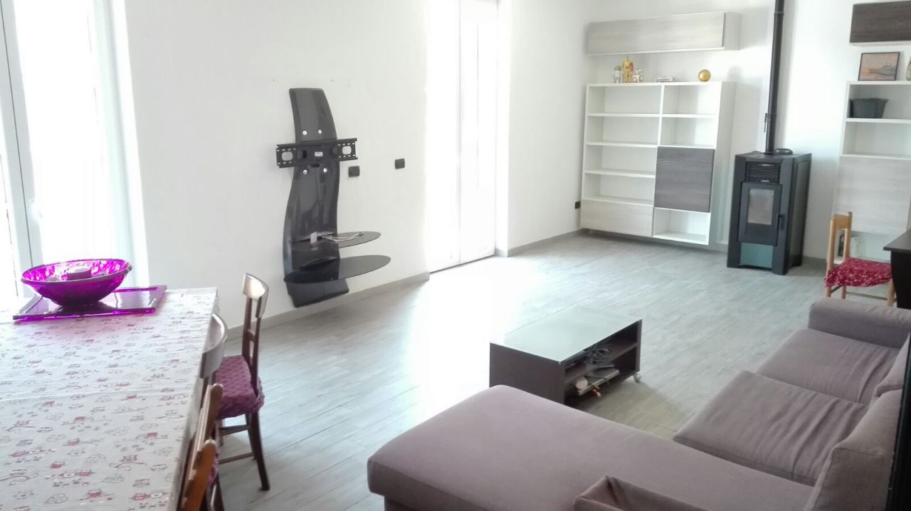 Appartamento in vendita a Arcola, 6 locali, prezzo € 180.000 | PortaleAgenzieImmobiliari.it