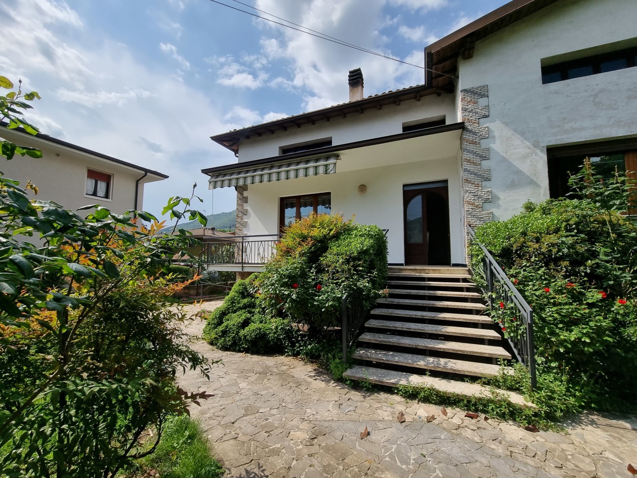 Villa in vendita a Villanuova sul Clisi, 4 locali, prezzo € 323.000 | PortaleAgenzieImmobiliari.it