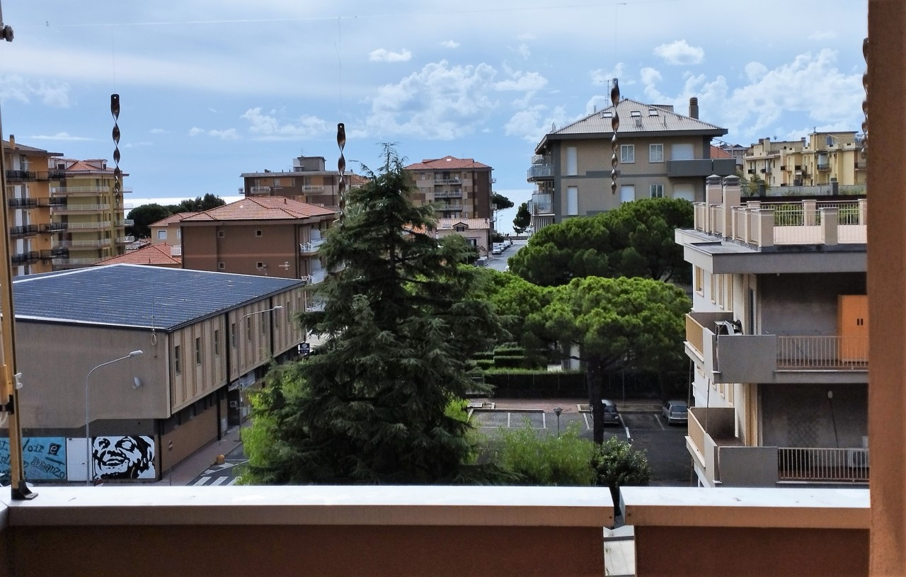 Appartamento in vendita a Andora, 3 locali, prezzo € 275.000 | PortaleAgenzieImmobiliari.it