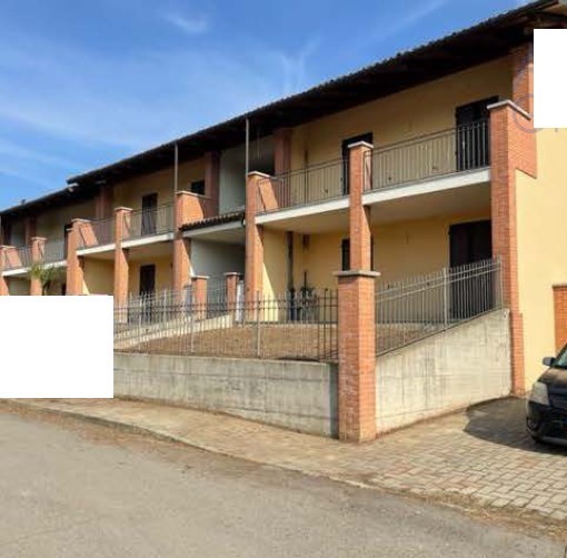 Appartamento in vendita a Ferrere, 4 locali, prezzo € 37.650 | PortaleAgenzieImmobiliari.it