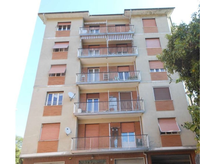 Appartamento in vendita a Busalla, 6 locali, prezzo € 35.794 | PortaleAgenzieImmobiliari.it