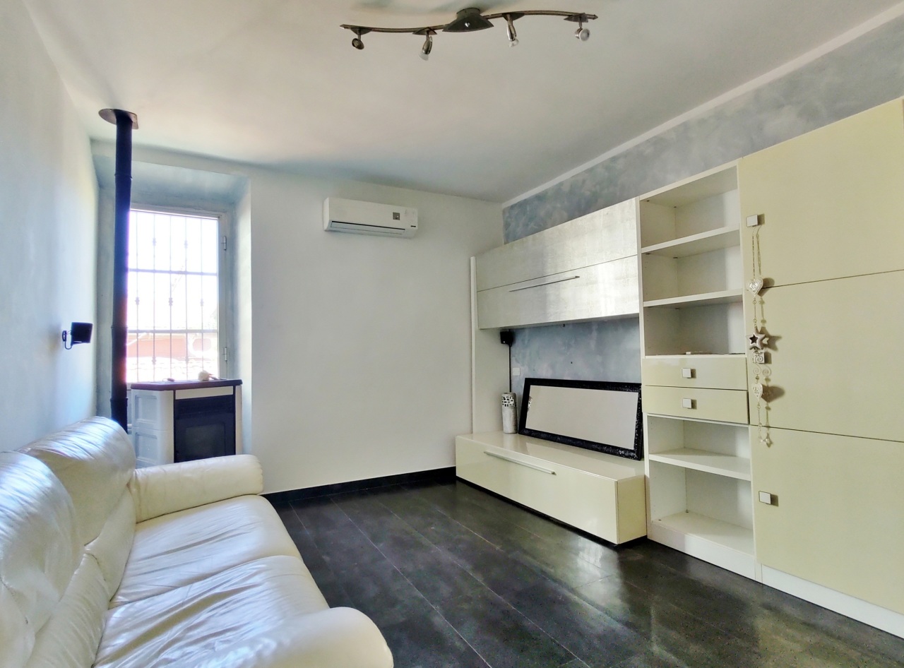 Appartamento in vendita a Diano Castello, 2 locali, prezzo € 94.000 | PortaleAgenzieImmobiliari.it