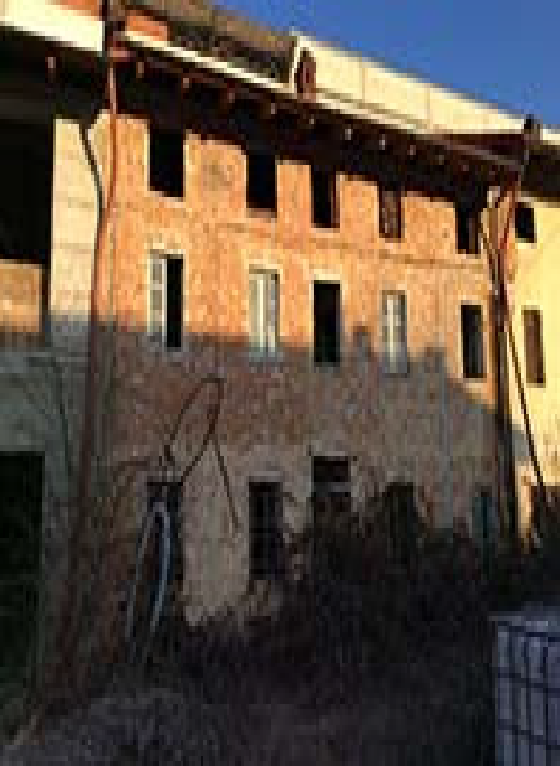 Palazzo / Stabile in vendita a Quattordio, 35 locali, prezzo € 19.524 | PortaleAgenzieImmobiliari.it
