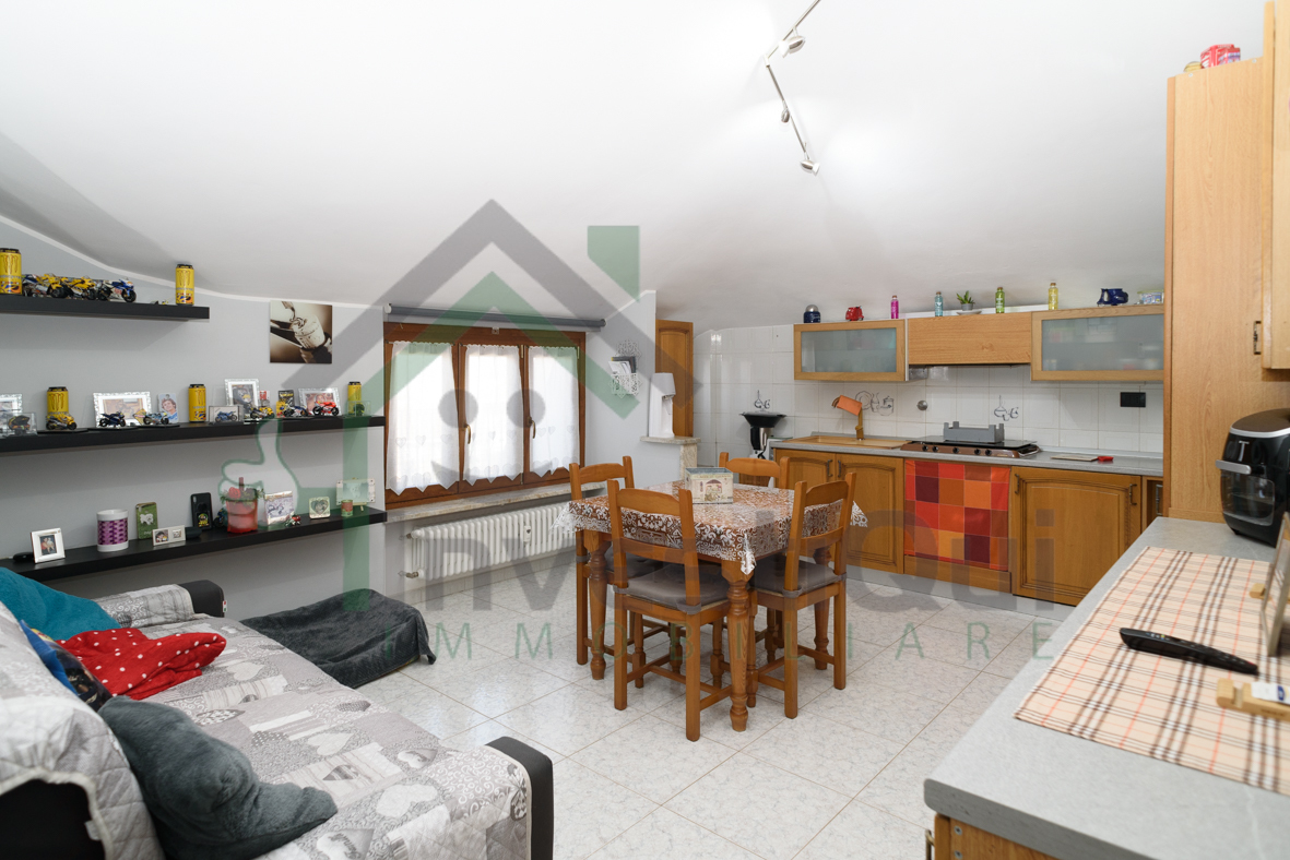 Appartamento in vendita a Ciriè, 2 locali, prezzo € 59.000 | PortaleAgenzieImmobiliari.it
