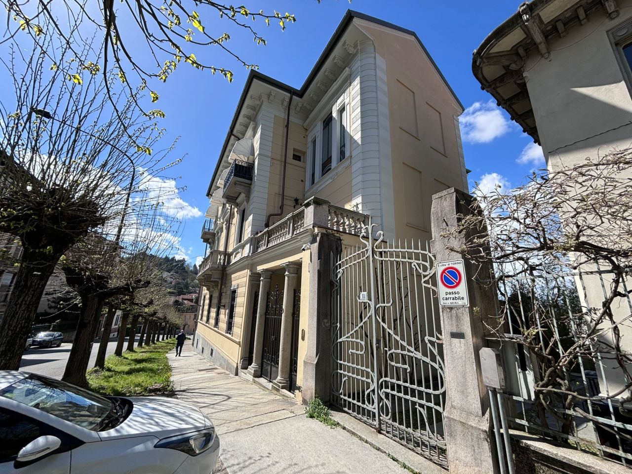 Appartamento in affitto a Torino, 9 locali, prezzo € 1.800 | PortaleAgenzieImmobiliari.it