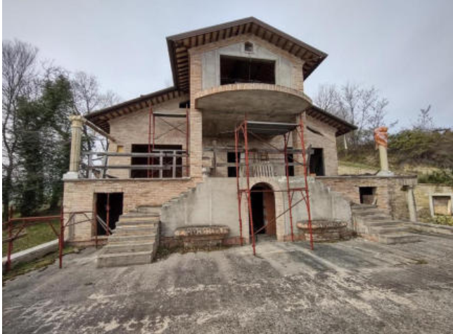 Villa in vendita a Bertinoro, 10 locali, prezzo € 251.227 | PortaleAgenzieImmobiliari.it