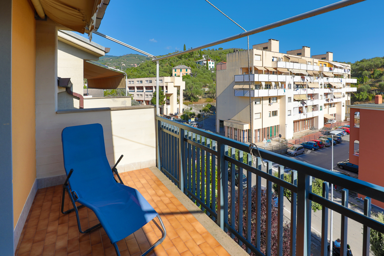 Appartamento in vendita a Lavagna, 6 locali, prezzo € 220.000 | PortaleAgenzieImmobiliari.it