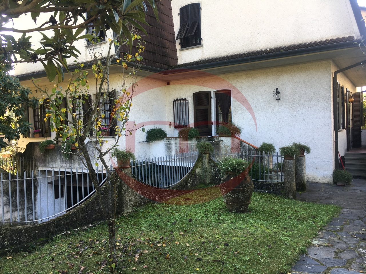 Villa a Schiera in vendita a Sarzana, 10 locali, prezzo € 330.000 | PortaleAgenzieImmobiliari.it