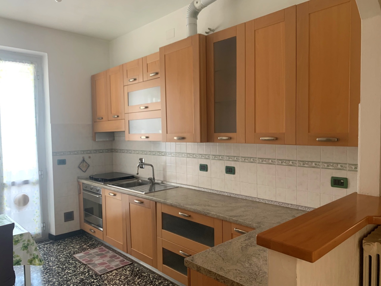 Appartamento in vendita a Albisola Superiore, 4 locali, prezzo € 220.000 | PortaleAgenzieImmobiliari.it