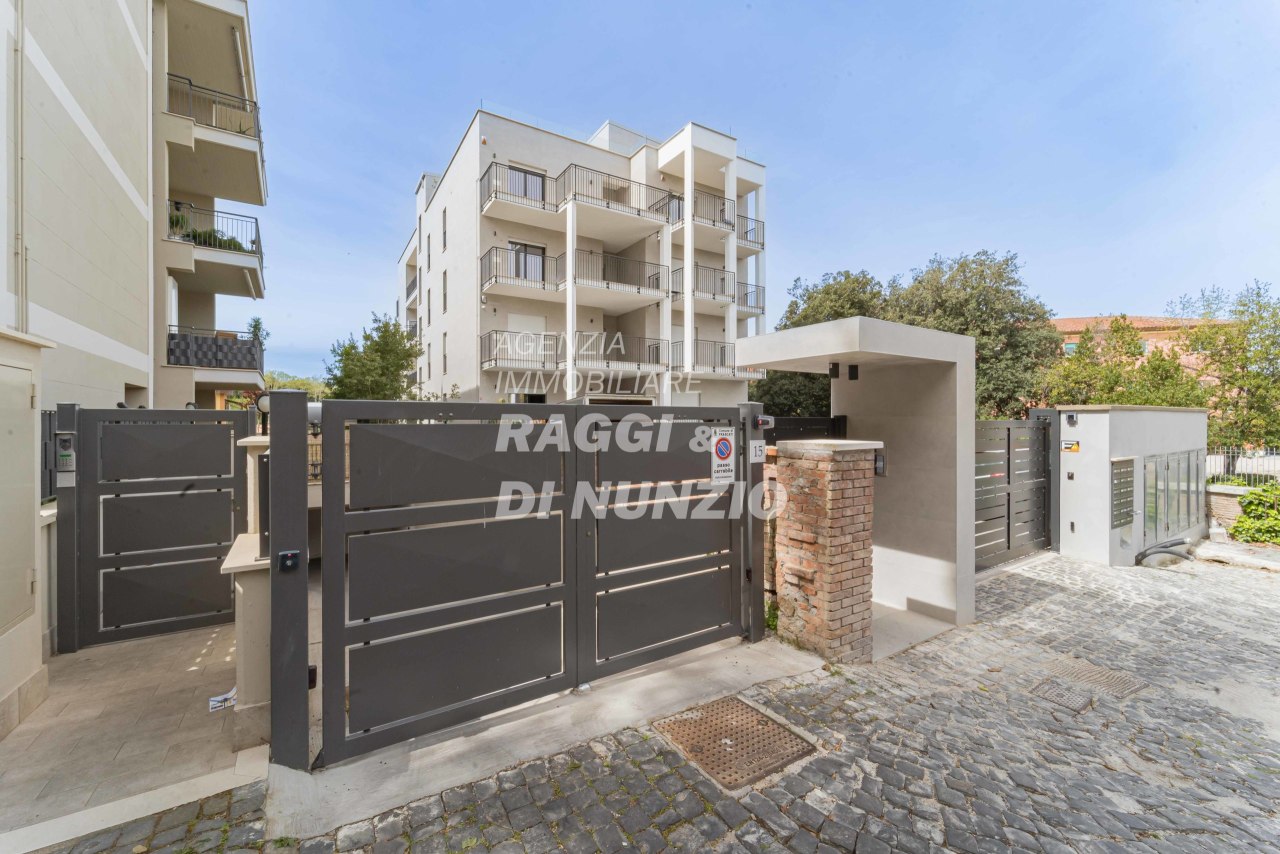 Appartamento in vendita a Frascati, 5 locali, prezzo € 425.000 | PortaleAgenzieImmobiliari.it