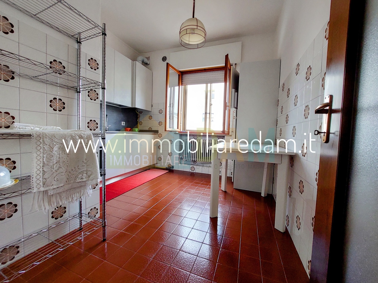 Appartamento in affitto a Vicenza, 6 locali, prezzo € 700 | PortaleAgenzieImmobiliari.it