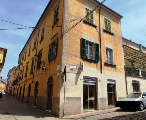 Appartamento in vendita a Pontremoli, 4 locali, prezzo € 50.029 | PortaleAgenzieImmobiliari.it