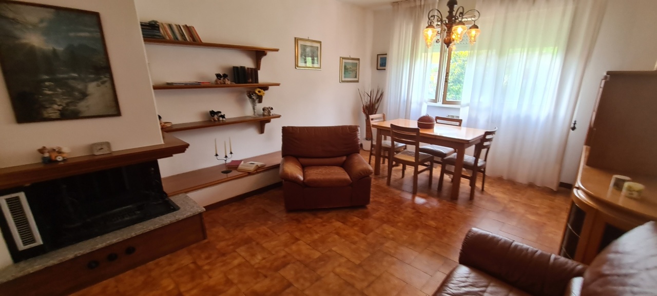 Appartamento in vendita a Fivizzano, 5 locali, prezzo € 55.000 | PortaleAgenzieImmobiliari.it