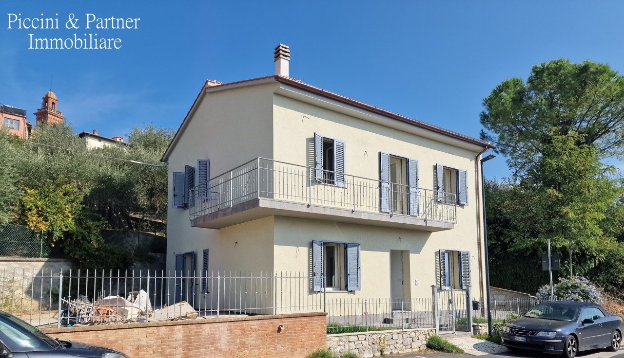 Villa in vendita a Castiglione del Lago, 6 locali, prezzo € 360.000 | PortaleAgenzieImmobiliari.it