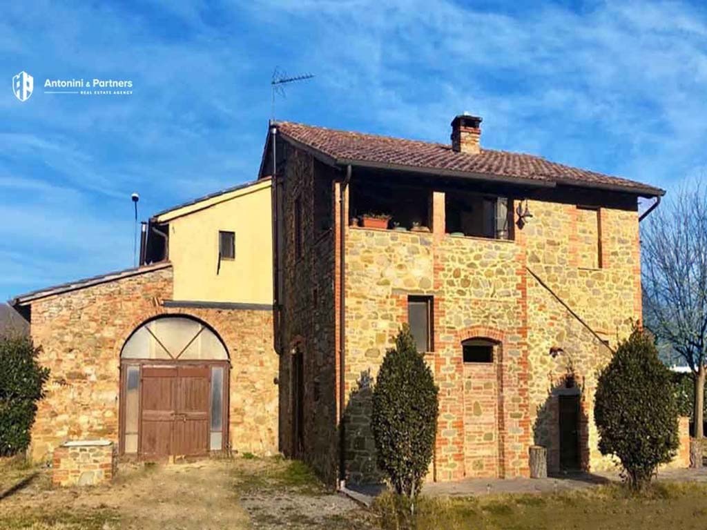 Villa in vendita a Piegaro, 12 locali, prezzo € 229.000 | PortaleAgenzieImmobiliari.it