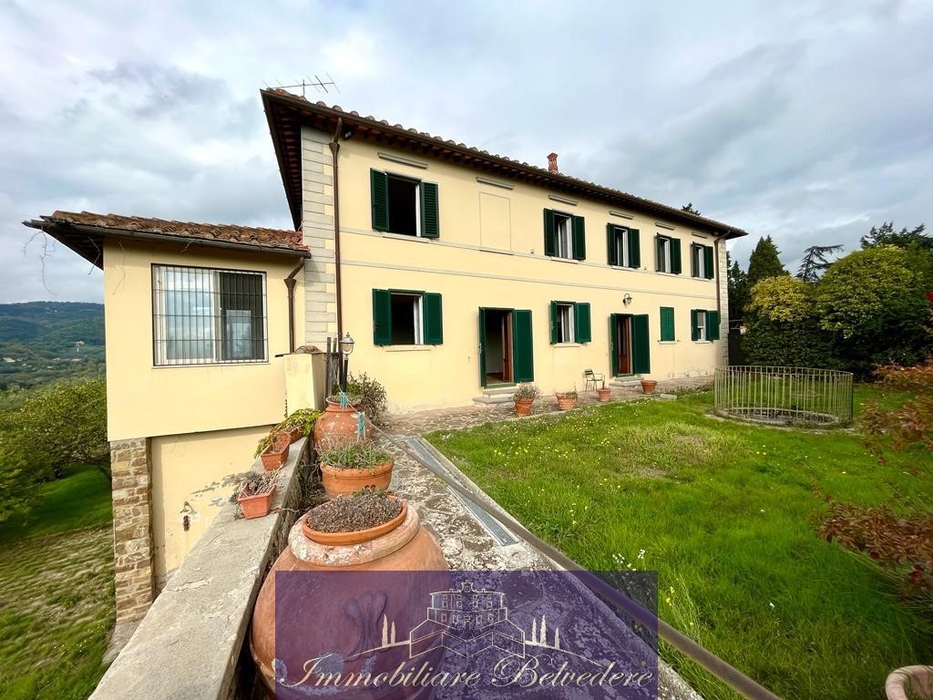 Villa in affitto a Sesto Fiorentino, 11 locali, prezzo € 3.200 | PortaleAgenzieImmobiliari.it