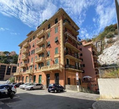 Appartamento in vendita a Genova, 3 locali, prezzo € 22.781 | PortaleAgenzieImmobiliari.it