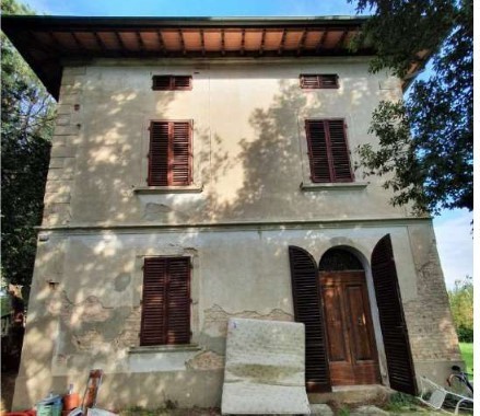 Villa in Vendita a Castelfiorentino