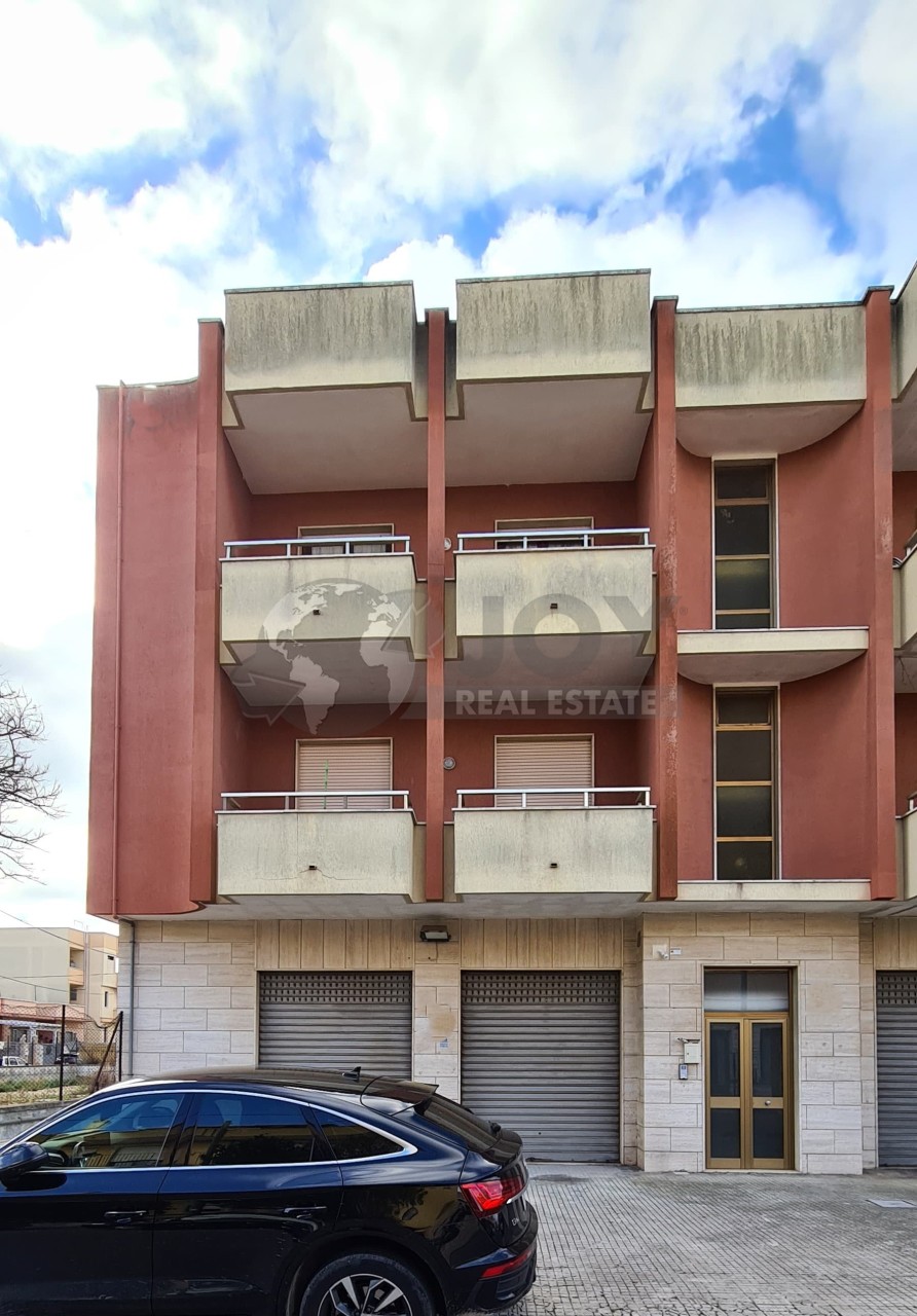 Appartamento in vendita a Nardò, 6 locali, prezzo € 98.000 | PortaleAgenzieImmobiliari.it