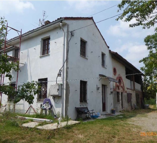Villa in vendita a Alessandria, 11 locali, prezzo € 52.680 | PortaleAgenzieImmobiliari.it