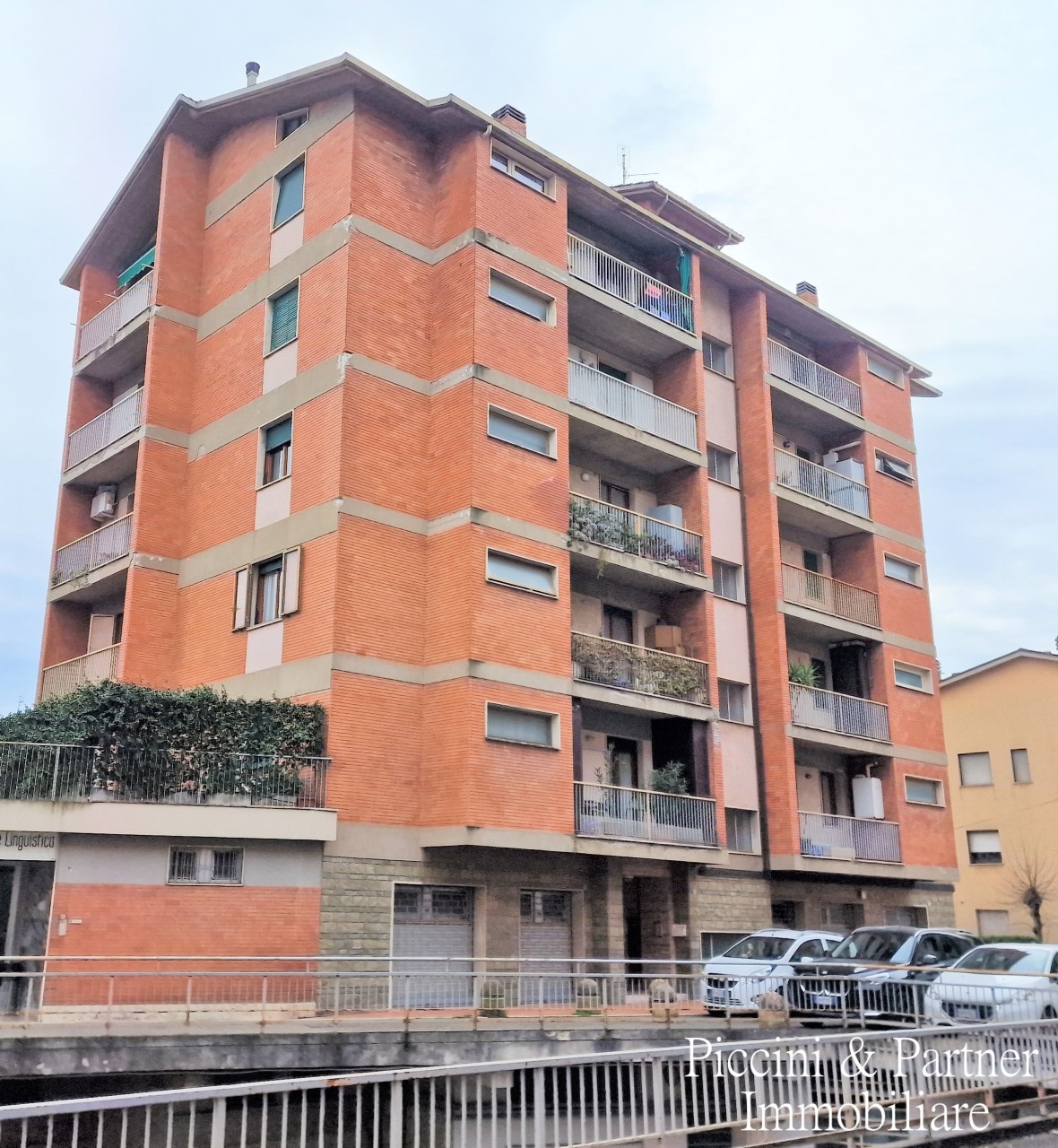 Appartamento in vendita a Perugia, 7 locali, prezzo € 149.000 | PortaleAgenzieImmobiliari.it