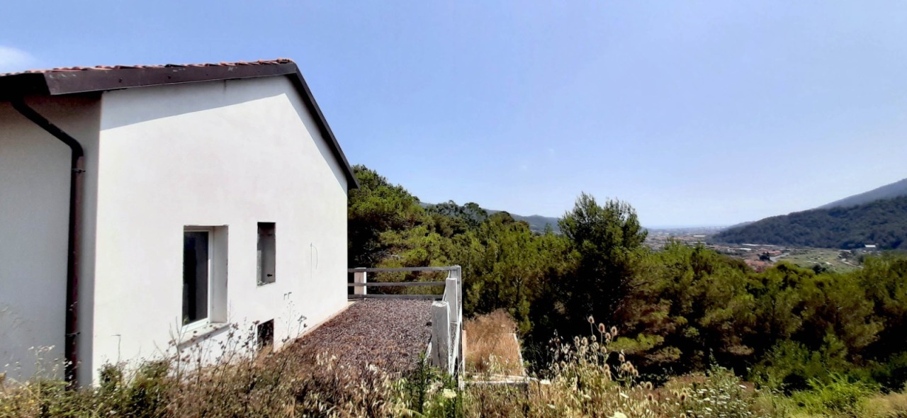 Villa in vendita a Andora, 5 locali, prezzo € 320.000 | PortaleAgenzieImmobiliari.it