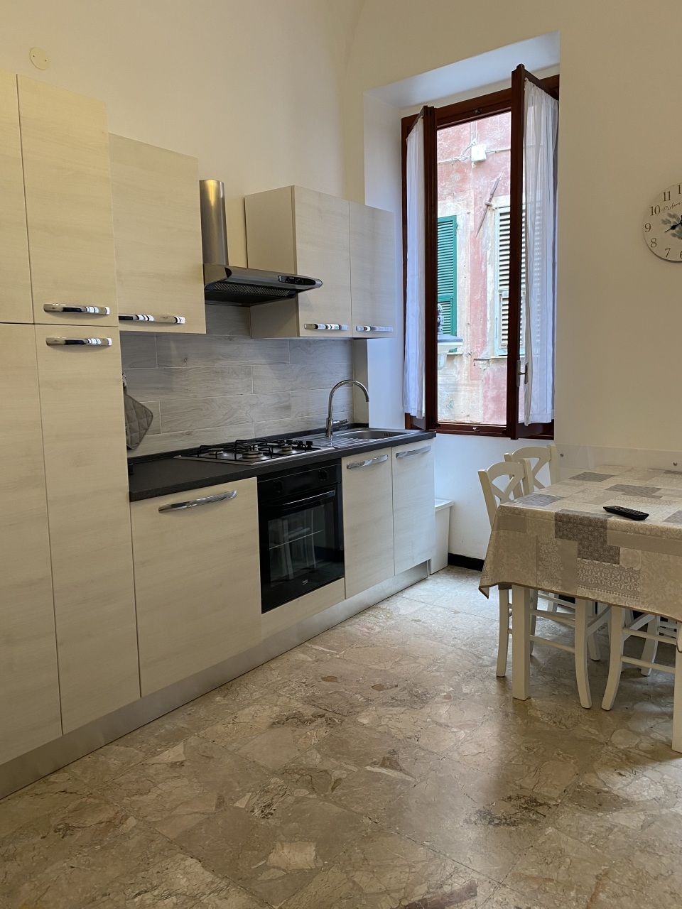 Appartamento in affitto a Finale Ligure, 2 locali, prezzo € 1.000 | PortaleAgenzieImmobiliari.it
