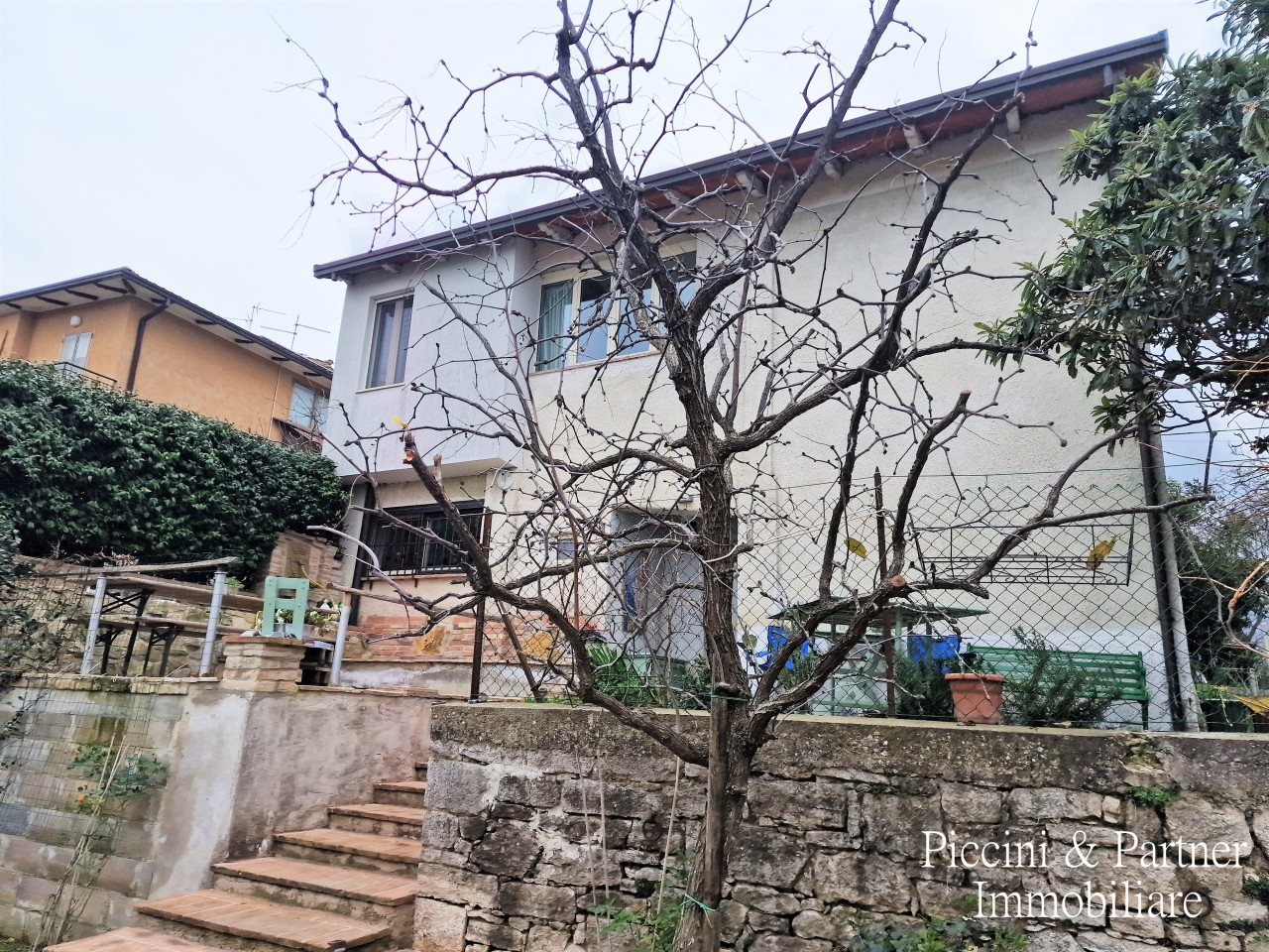 Rustico / Casale in vendita a Giano dell'Umbria, 6 locali, prezzo € 140.000 | PortaleAgenzieImmobiliari.it